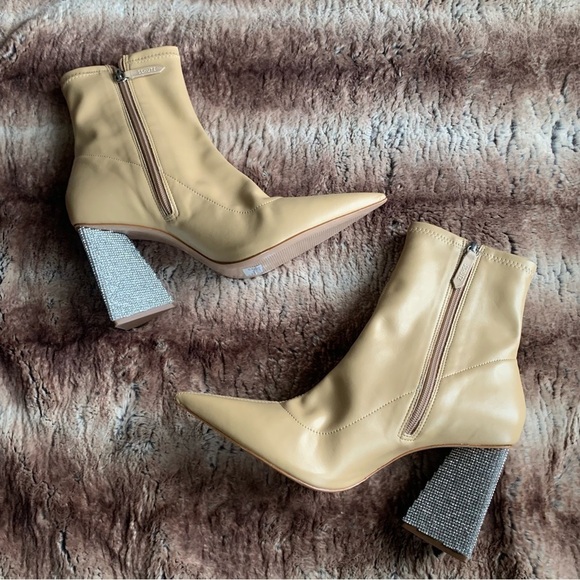 Schutz Cyrus Napa Soft Light Nude Pointed Toe Rhinestone Heel Booties - Picture 4 of 12